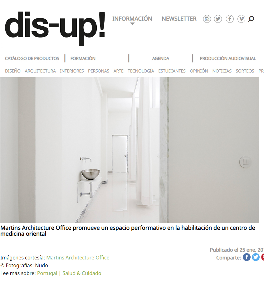 Dis-up! and independent publishing publication with operation in Santiago de Chile features Performative Bond.